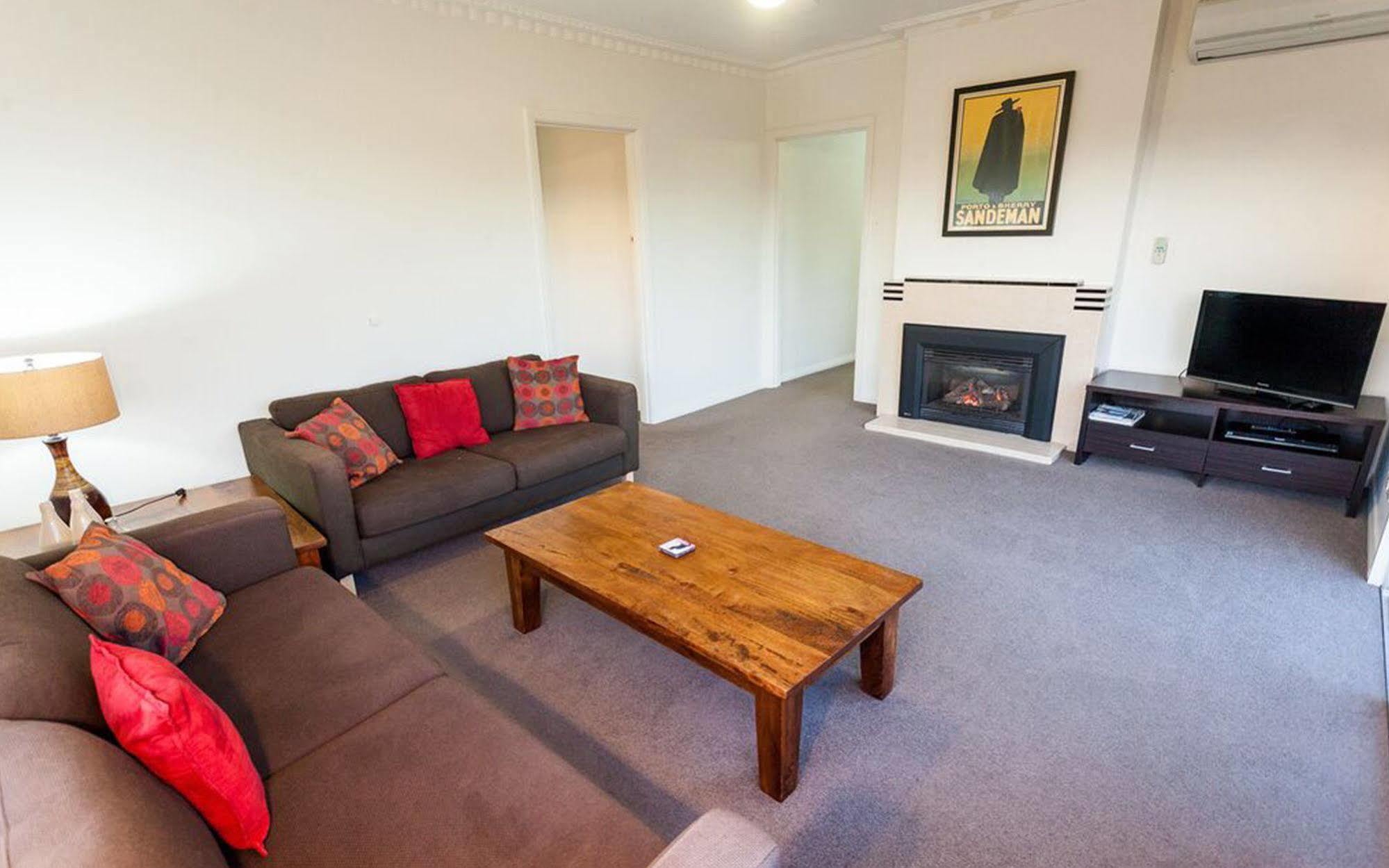 Point Lonsdale Holiday Apartments (Adults Only) Queenscliff Exterior photo
